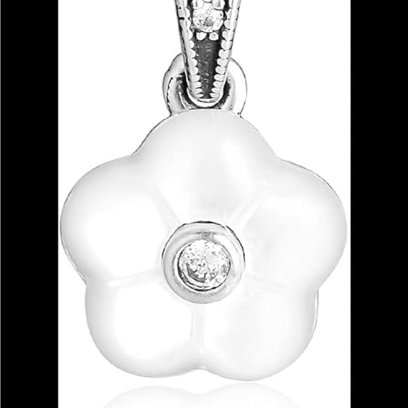 Pandora Silver and Cream Floral Pendant - Picture 2 of 5